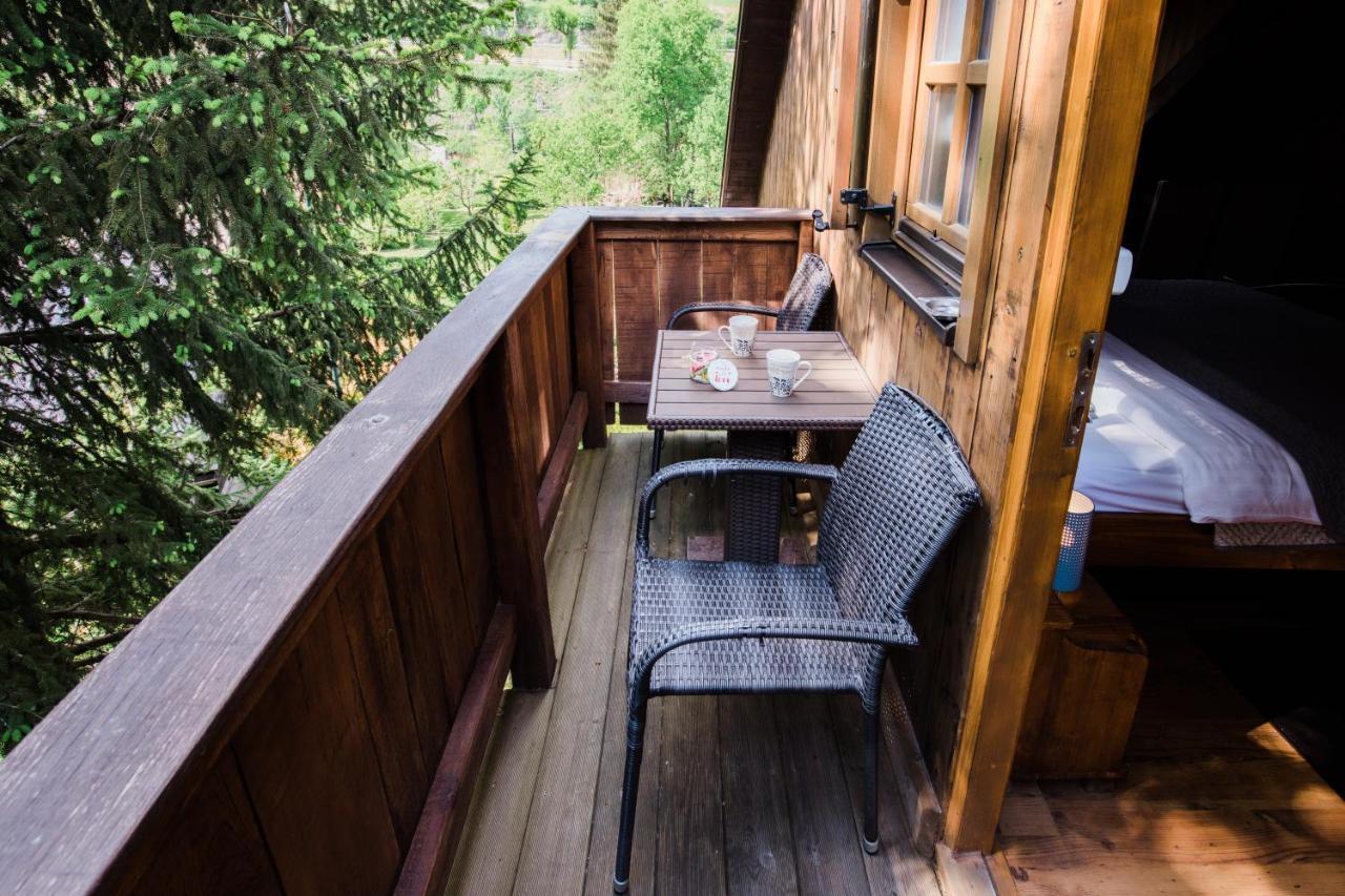 Guesthouse Pod Rastockim Krovom Слунь Екстер'єр фото