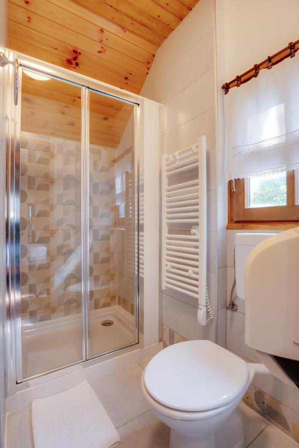 Guesthouse Pod Rastockim Krovom Слунь Екстер'єр фото