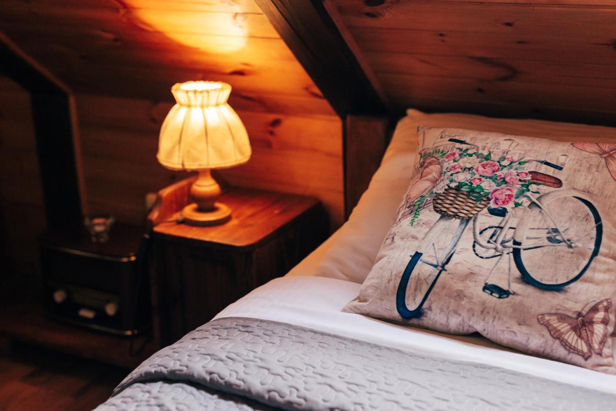 Guesthouse Pod Rastockim Krovom Слунь Екстер'єр фото
